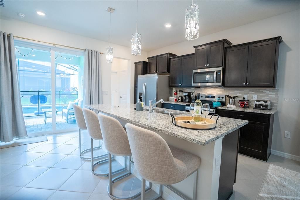 For Sale: $789,000 (5 beds, 5 baths, 2605 Square Feet)