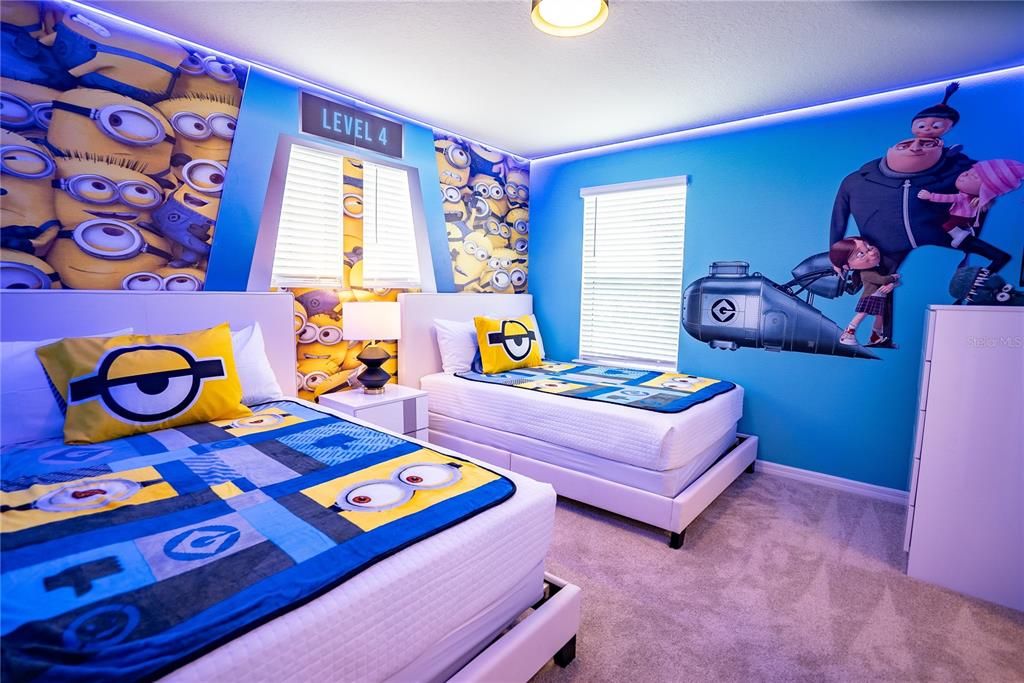 For Sale: $789,000 (5 beds, 5 baths, 2605 Square Feet)