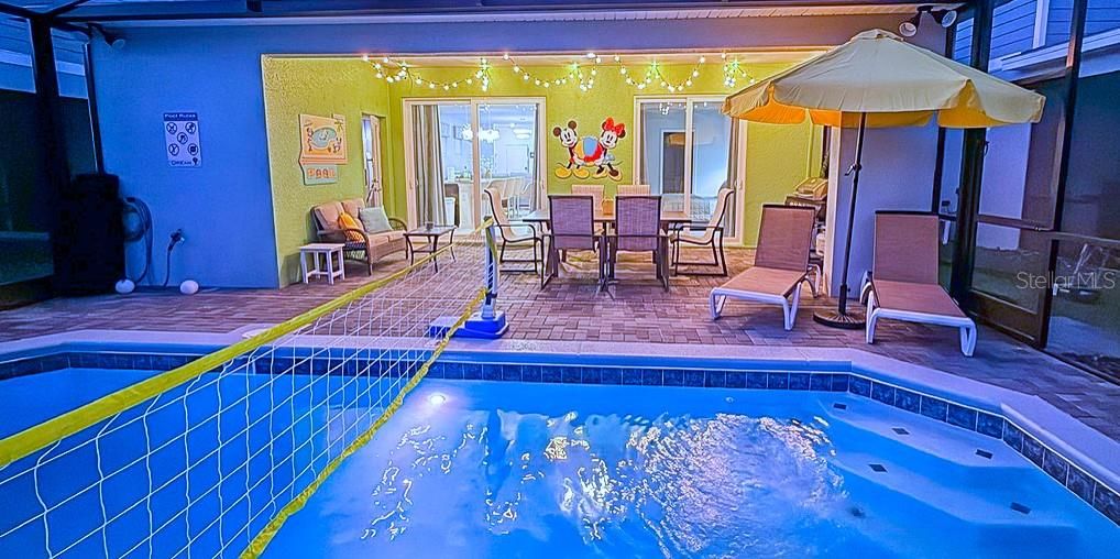 For Sale: $789,000 (5 beds, 5 baths, 2605 Square Feet)