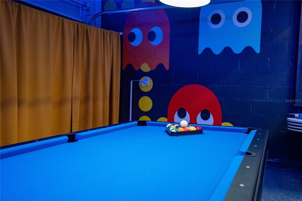 For Sale: $789,000 (5 beds, 5 baths, 2605 Square Feet)