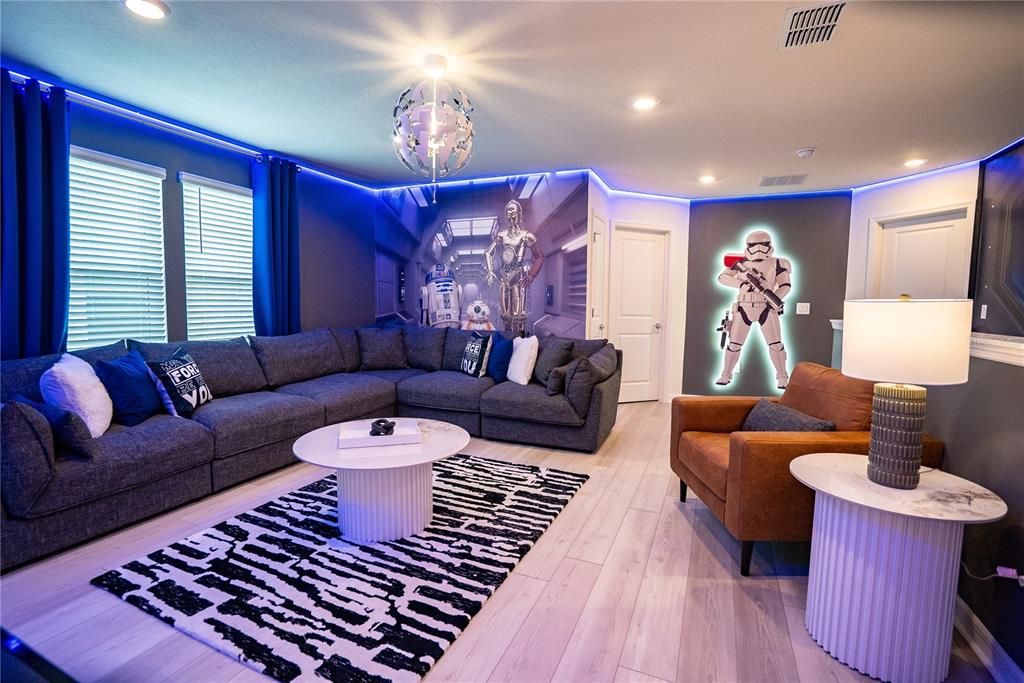 For Sale: $789,000 (5 beds, 5 baths, 2605 Square Feet)