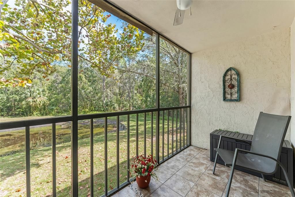 For Sale: $179,000 (2 beds, 2 baths, 979 Square Feet)