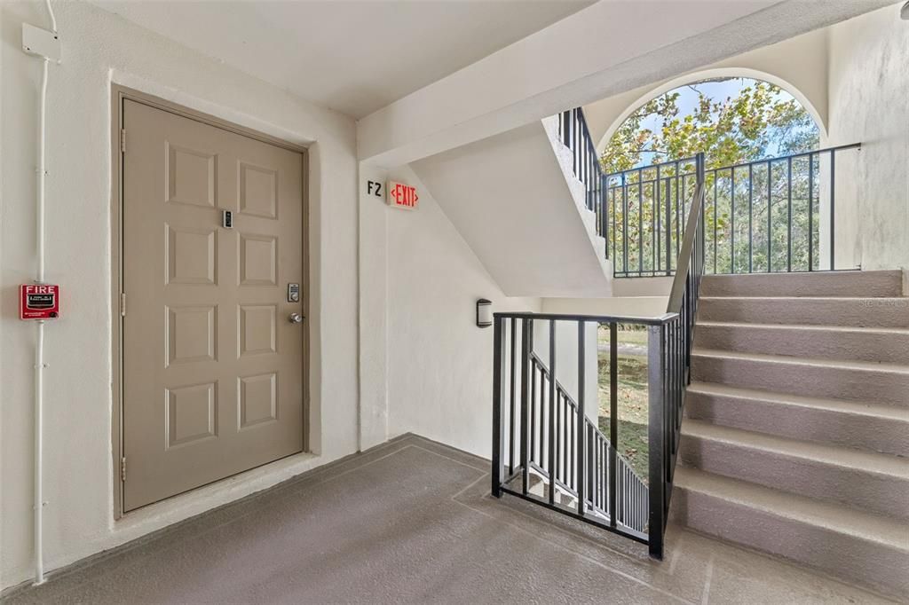 For Sale: $179,000 (2 beds, 2 baths, 979 Square Feet)