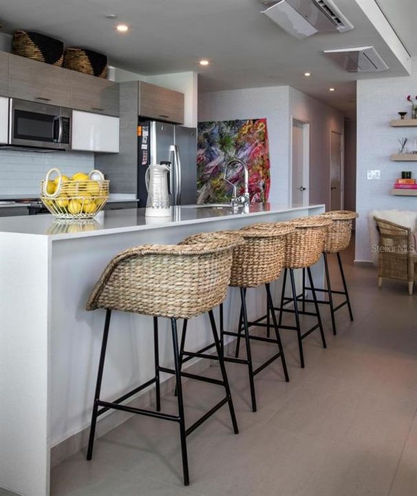 For Rent: $6,500 (3 beds, 2 baths, 1700 Square Feet)