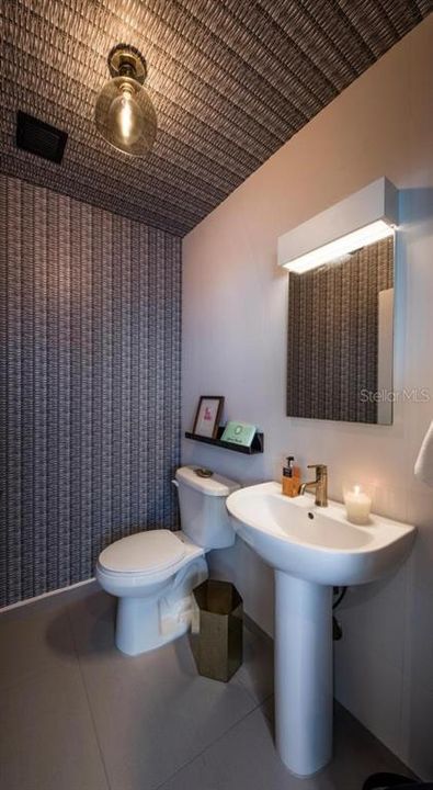 For Rent: $6,500 (3 beds, 2 baths, 1700 Square Feet)