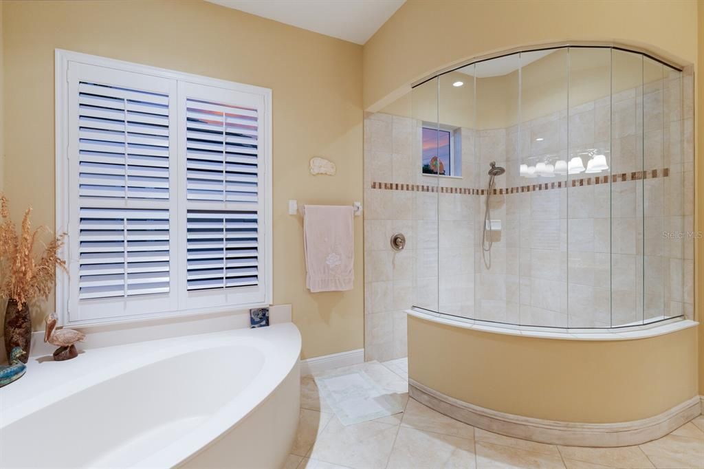 For Sale: $849,900 (3 beds, 2 baths, 2620 Square Feet)