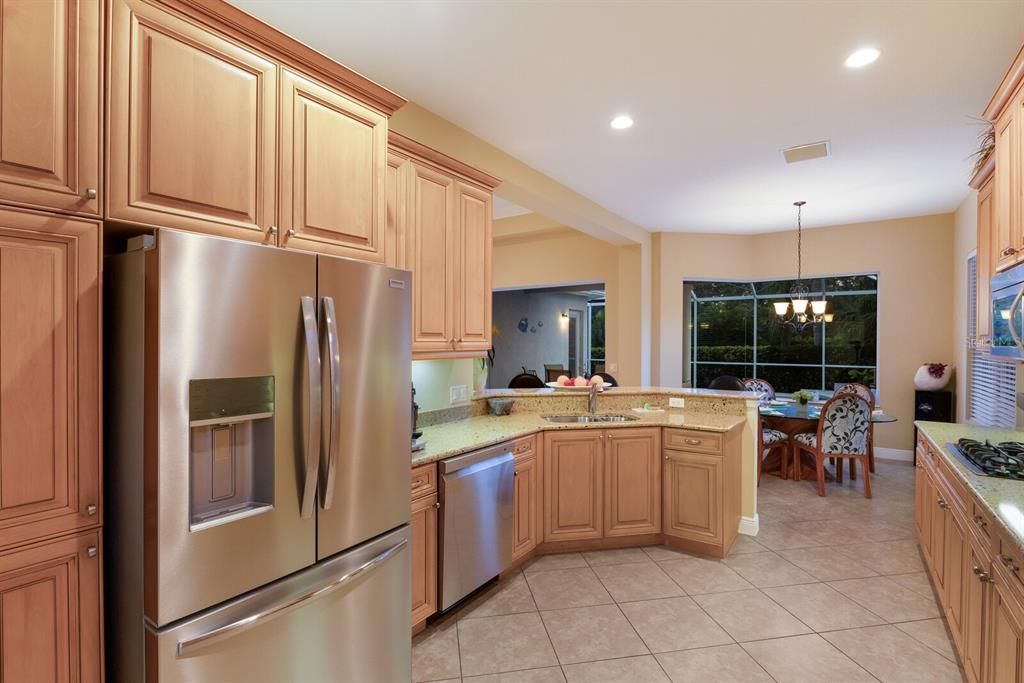 For Sale: $849,900 (3 beds, 2 baths, 2620 Square Feet)