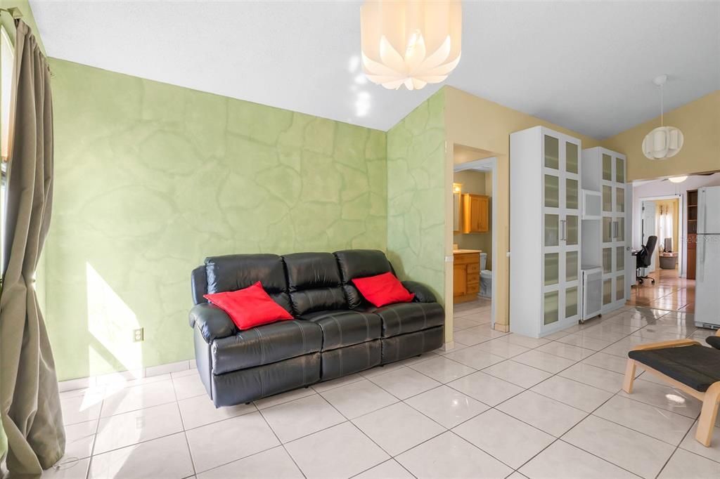 For Sale: $445,000 (4 beds, 2 baths, 2002 Square Feet)