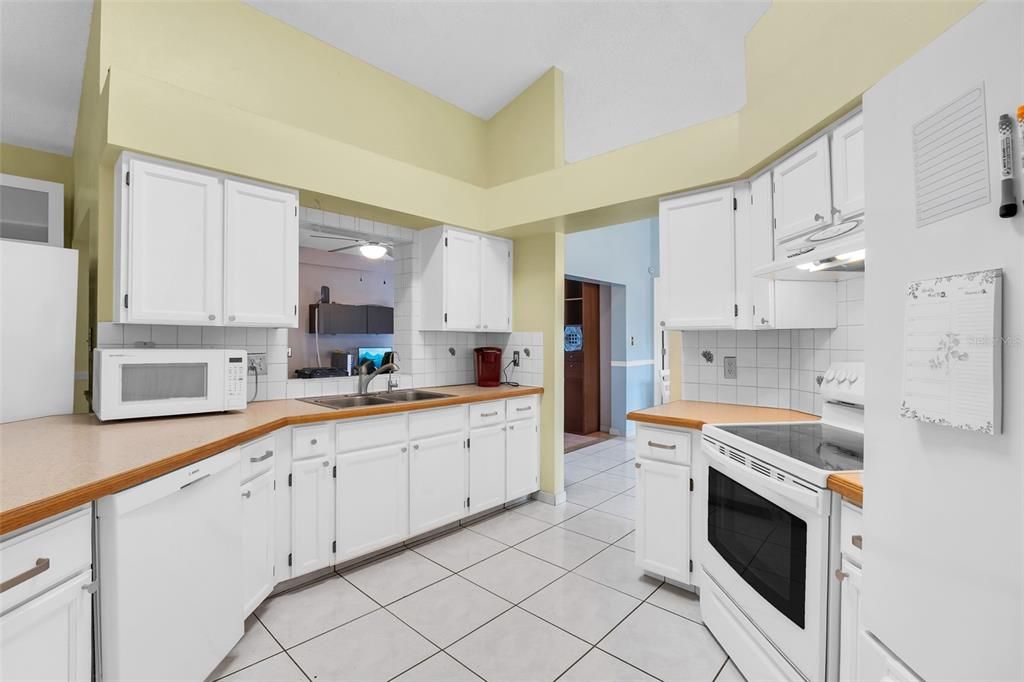 For Sale: $445,000 (4 beds, 2 baths, 2002 Square Feet)