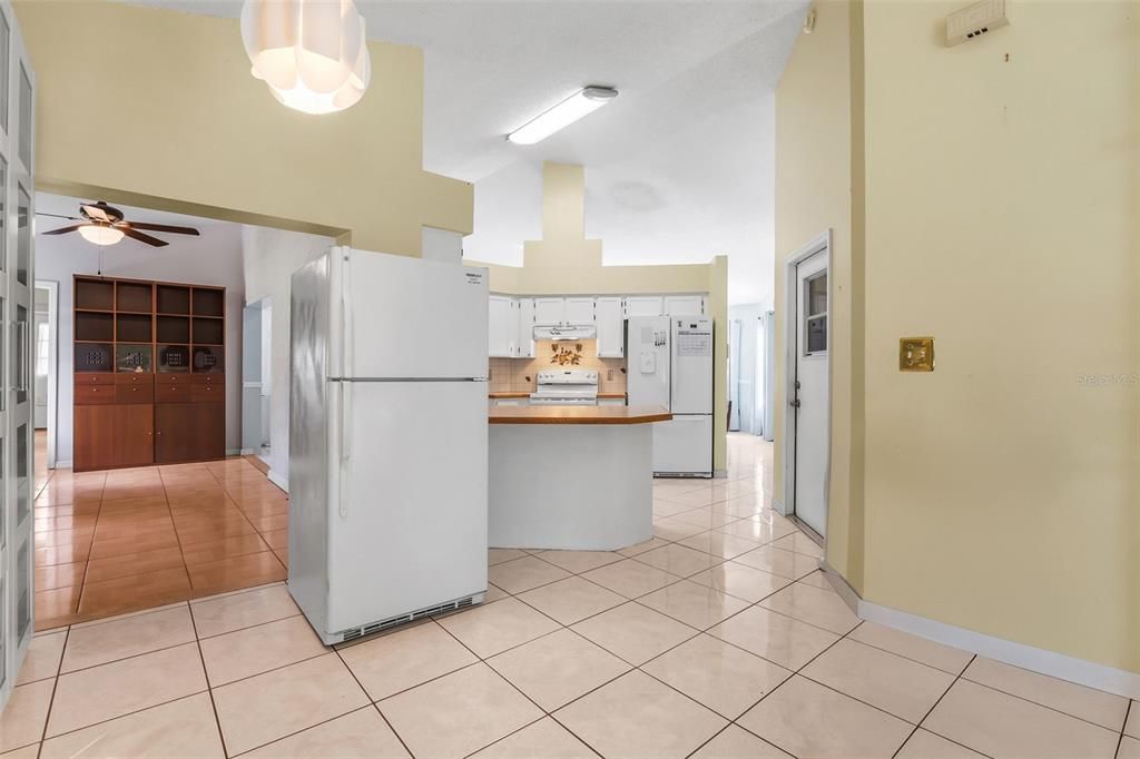 For Sale: $445,000 (4 beds, 2 baths, 2002 Square Feet)