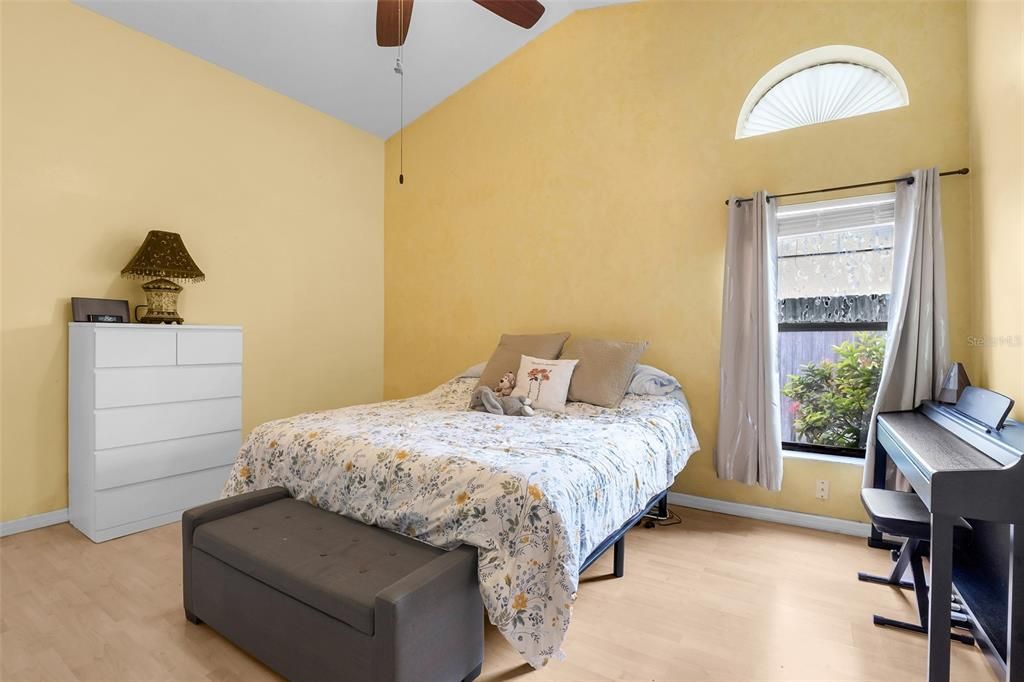 For Sale: $445,000 (4 beds, 2 baths, 2002 Square Feet)