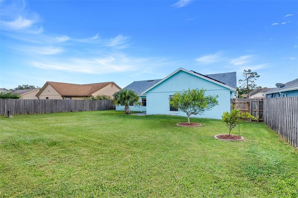 For Sale: $445,000 (4 beds, 2 baths, 2002 Square Feet)