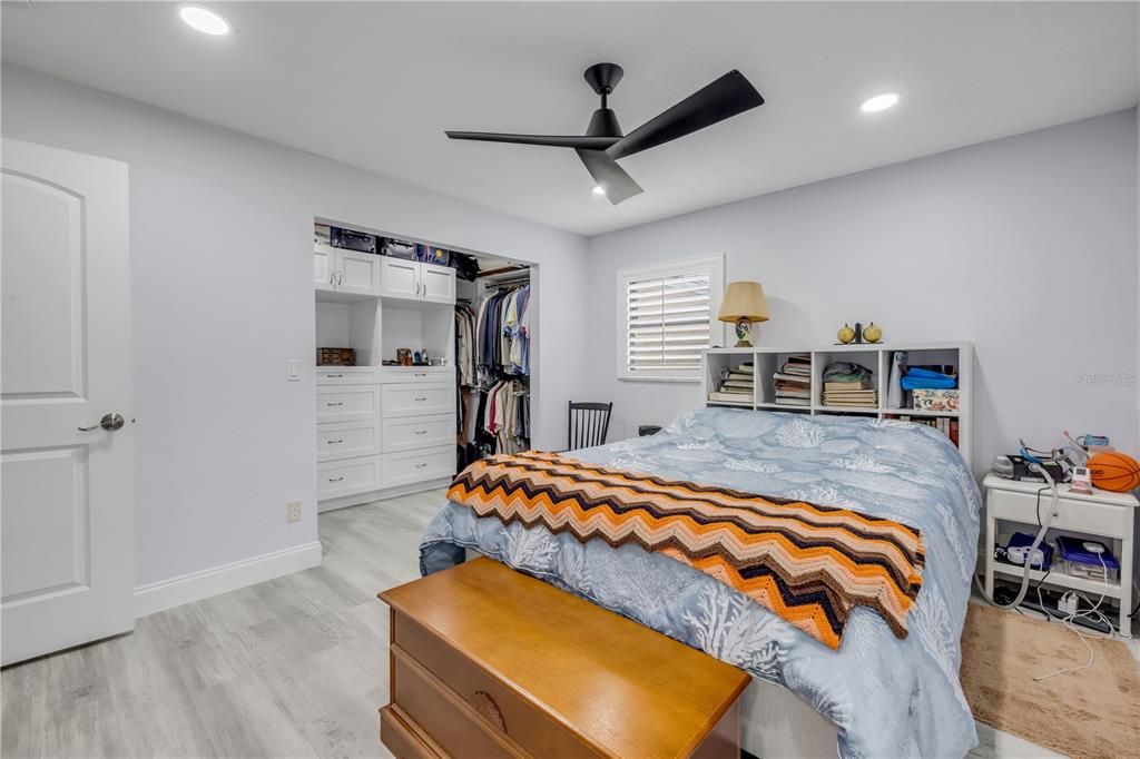 En Venta: $295,500 (3 camas, 2 baños, 1239 Pies cuadrados)