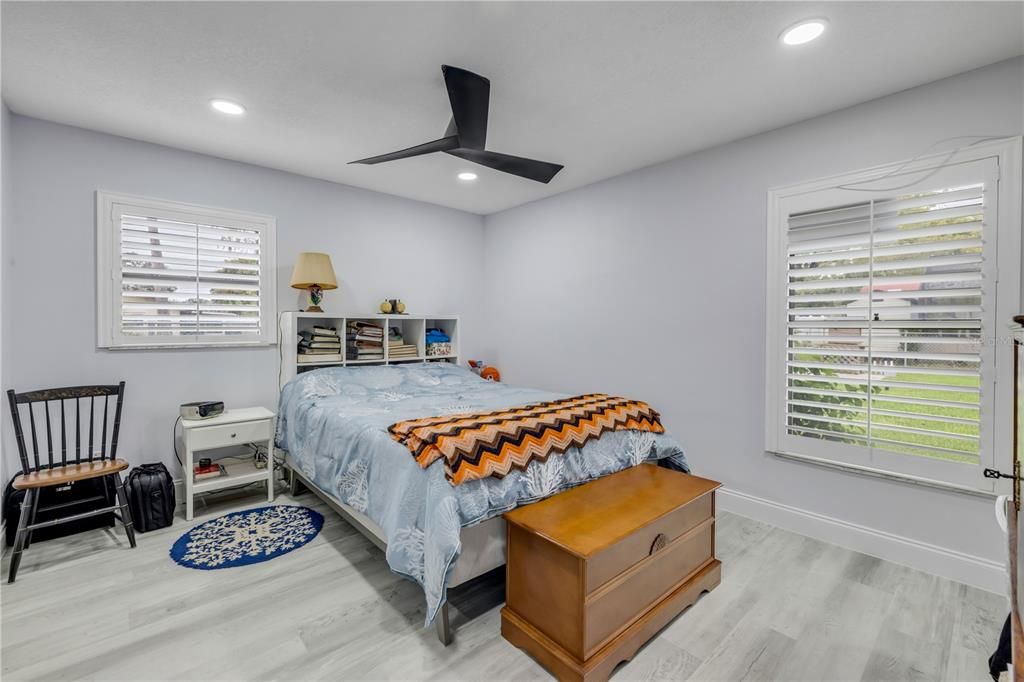 En Venta: $295,500 (3 camas, 2 baños, 1239 Pies cuadrados)