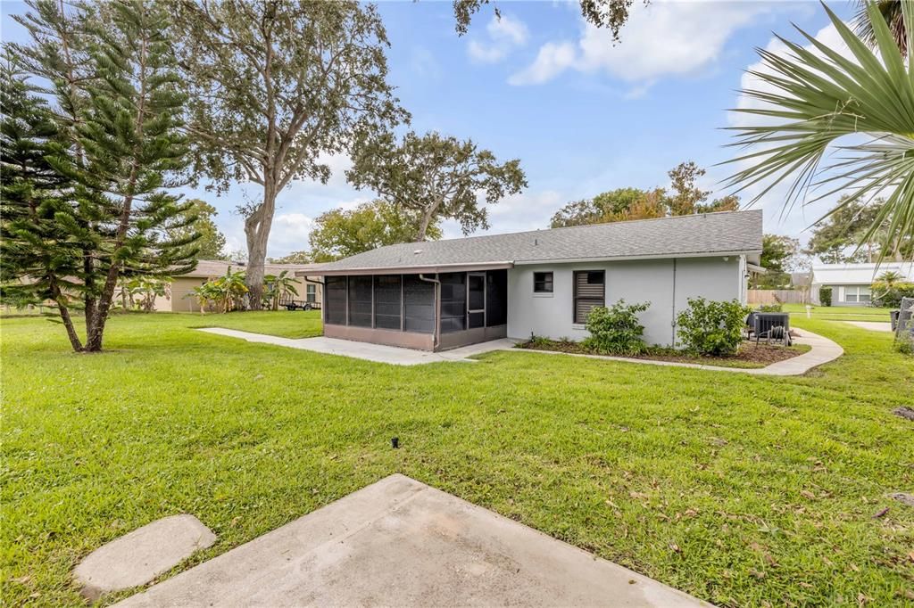 En Venta: $295,500 (3 camas, 2 baños, 1239 Pies cuadrados)