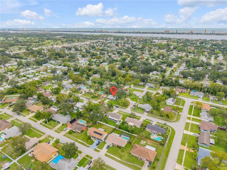 En Venta: $295,500 (3 camas, 2 baños, 1239 Pies cuadrados)