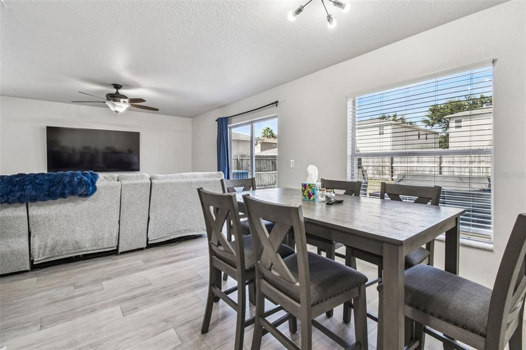 For Sale: $398,500 (4 beds, 2 baths, 1741 Square Feet)