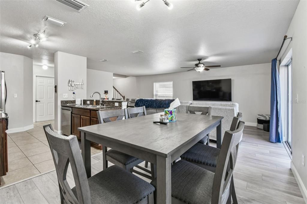 For Sale: $398,500 (4 beds, 2 baths, 1741 Square Feet)