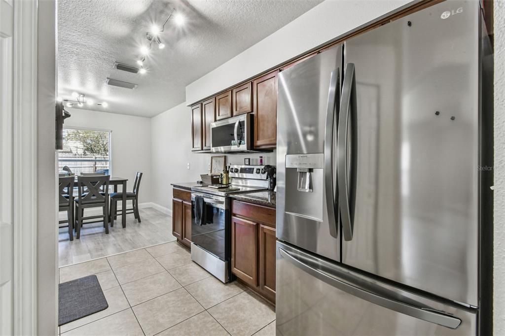 For Sale: $398,500 (4 beds, 2 baths, 1741 Square Feet)