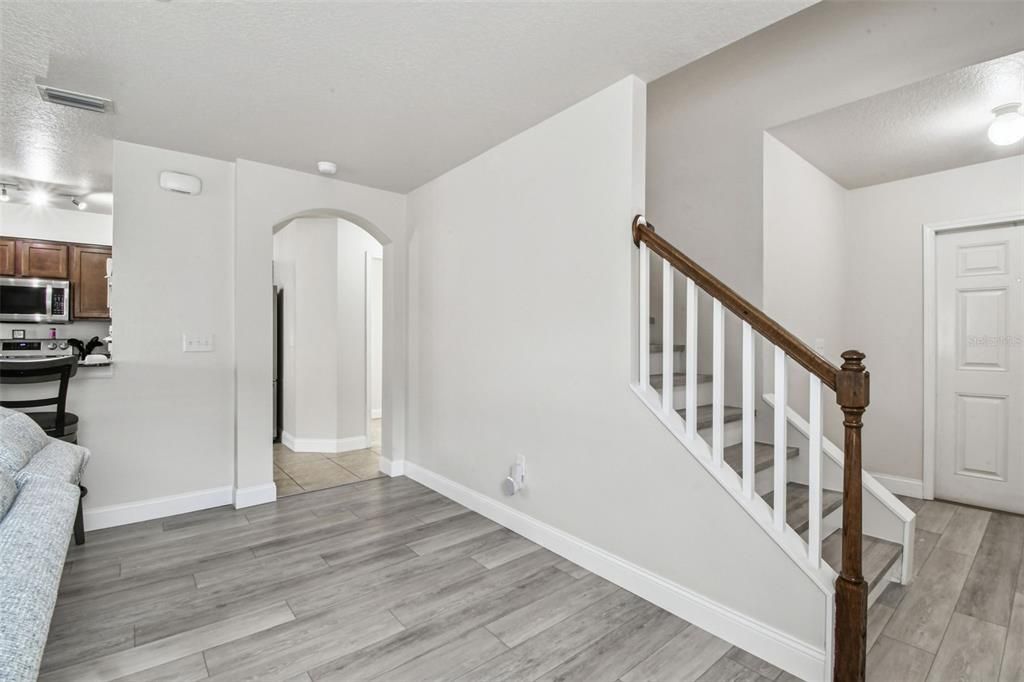 For Sale: $398,500 (4 beds, 2 baths, 1741 Square Feet)