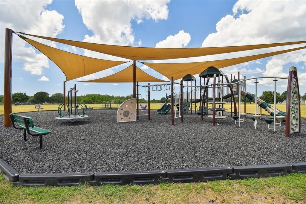 For Sale: $398,500 (4 beds, 2 baths, 1741 Square Feet)