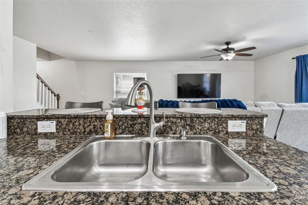 For Sale: $398,500 (4 beds, 2 baths, 1741 Square Feet)