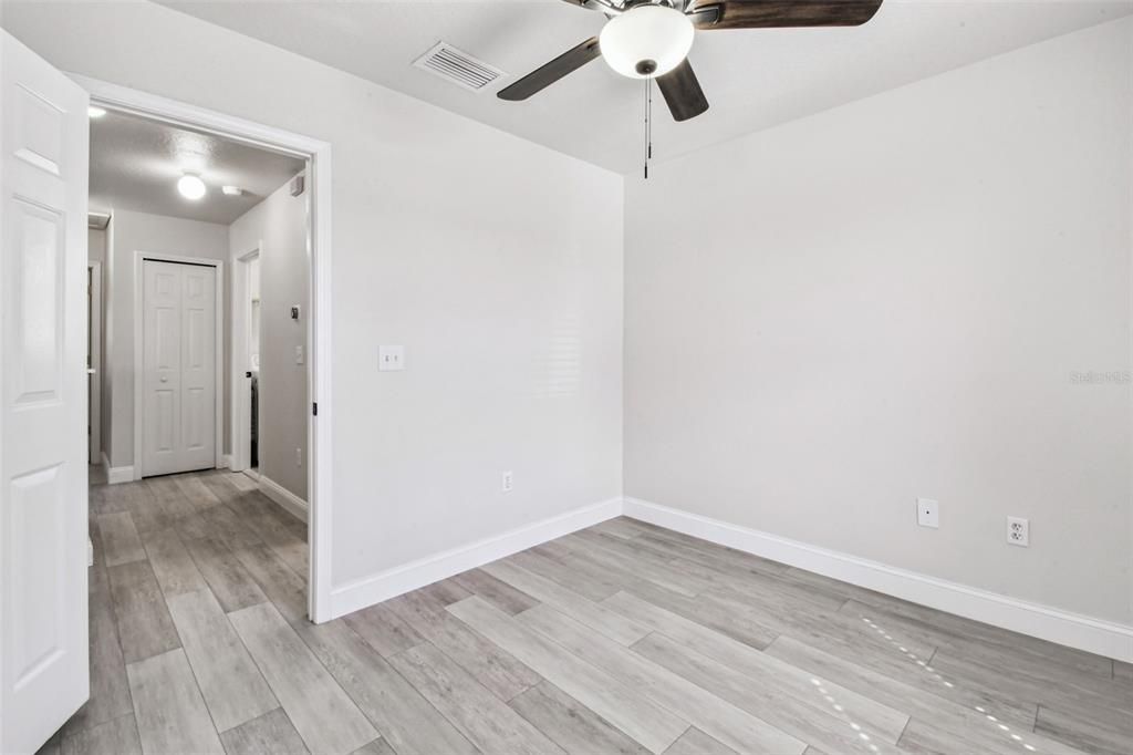 For Sale: $398,500 (4 beds, 2 baths, 1741 Square Feet)