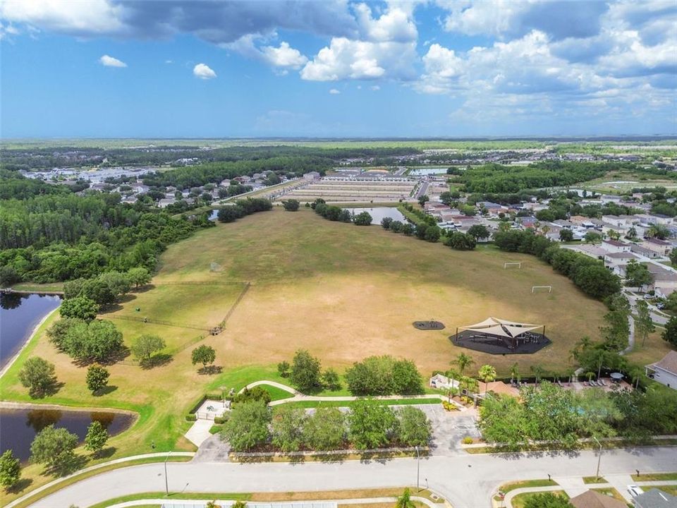 For Sale: $398,500 (4 beds, 2 baths, 1741 Square Feet)