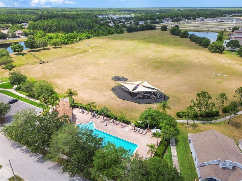 For Sale: $398,500 (4 beds, 2 baths, 1741 Square Feet)