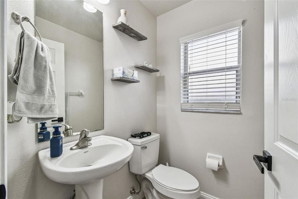 For Sale: $398,500 (4 beds, 2 baths, 1741 Square Feet)