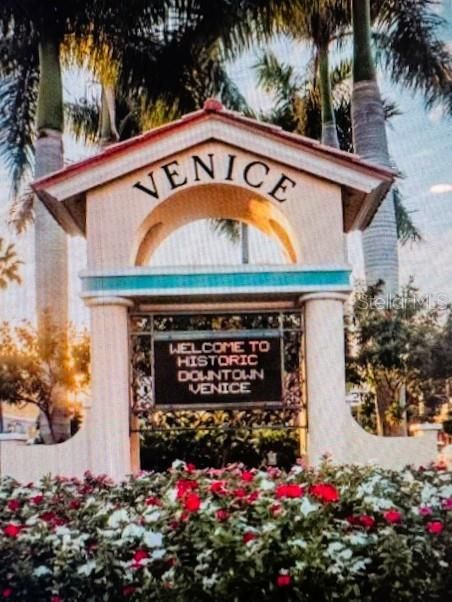 Active With Contract: $625,000 (3 beds, 2 baths, 1880 Square Feet)