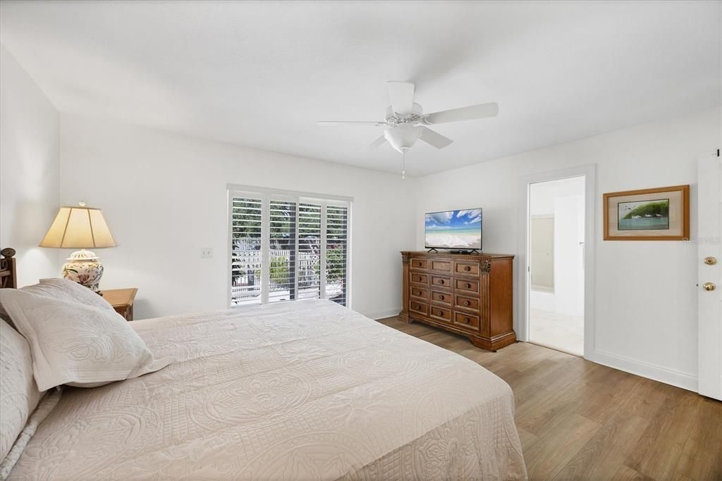 Active With Contract: $625,000 (3 beds, 2 baths, 1880 Square Feet)