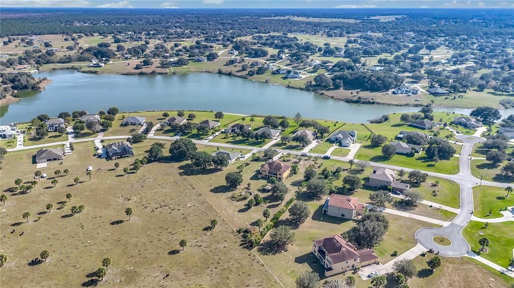 For Sale: $810,000 (6 beds, 4 baths, 4305 Square Feet)