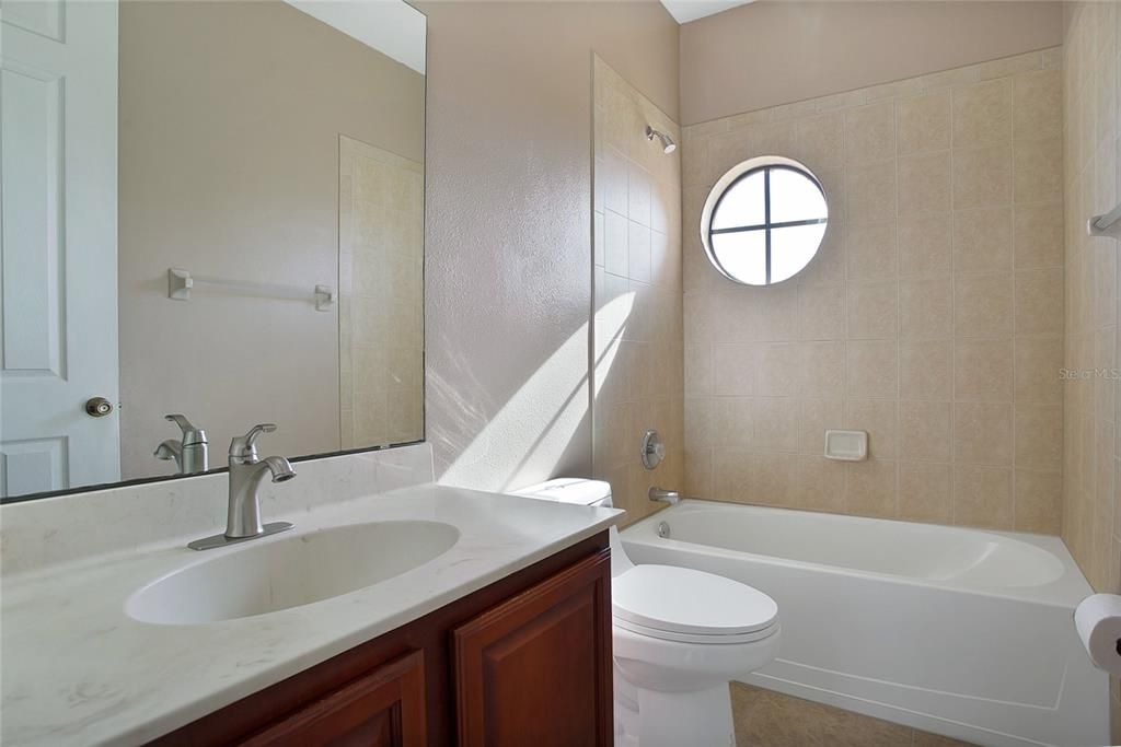 For Sale: $810,000 (6 beds, 4 baths, 4305 Square Feet)