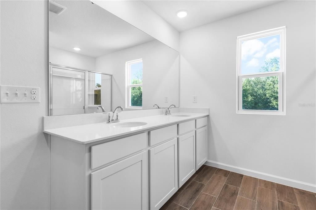 For Sale: $418,247 (5 beds, 3 baths, 3030 Square Feet)