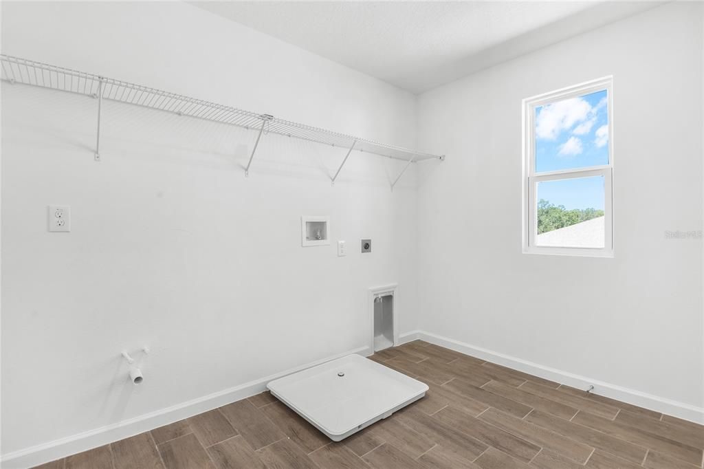 For Sale: $418,247 (5 beds, 3 baths, 3030 Square Feet)