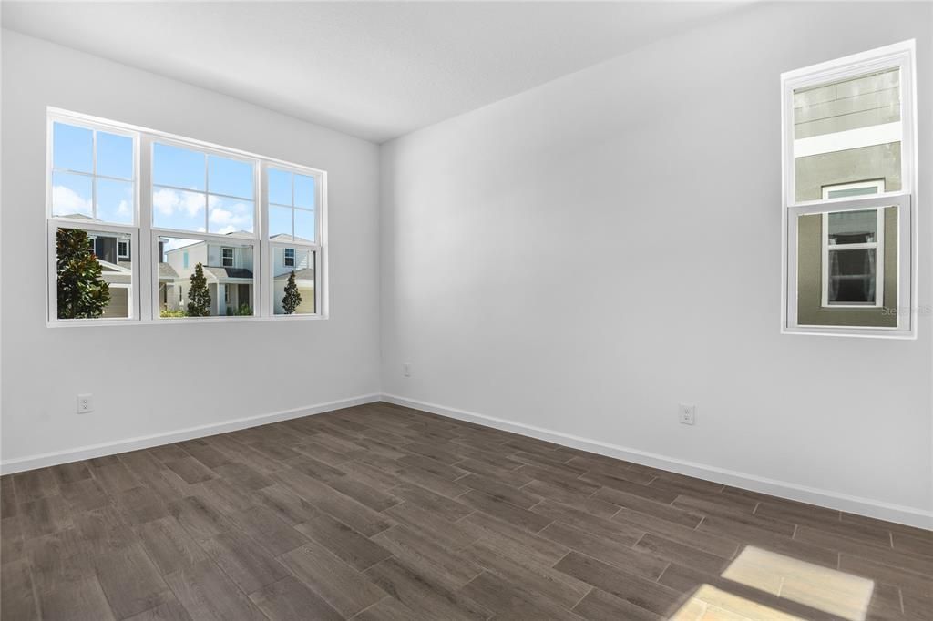 For Sale: $418,247 (5 beds, 3 baths, 3030 Square Feet)