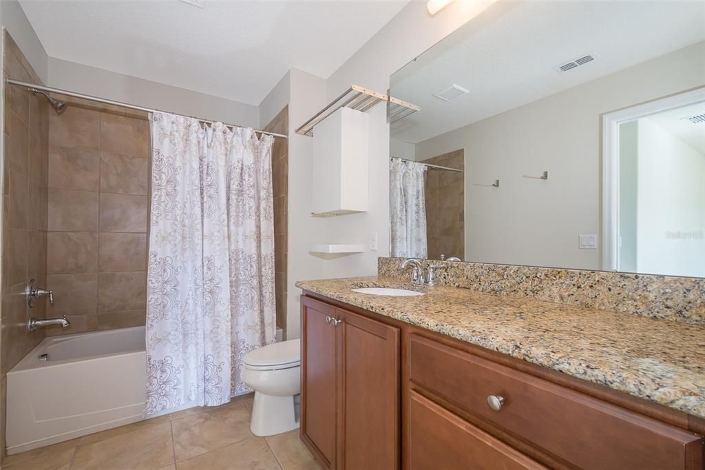 For Rent: $2,700 (3 beds, 3 baths, 1820 Square Feet)