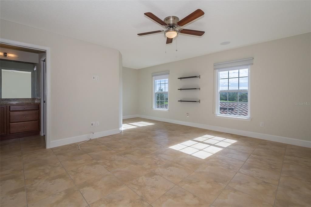 For Rent: $2,700 (3 beds, 3 baths, 1820 Square Feet)