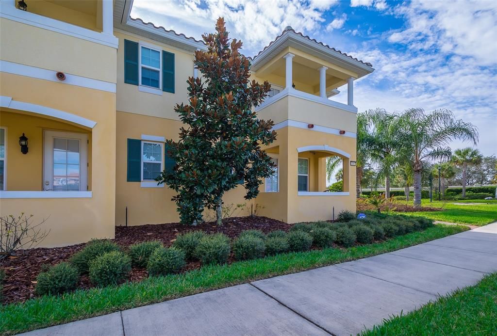 For Rent: $2,700 (3 beds, 3 baths, 1820 Square Feet)