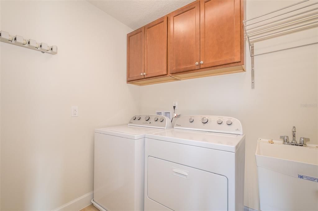 For Rent: $2,700 (3 beds, 3 baths, 1820 Square Feet)