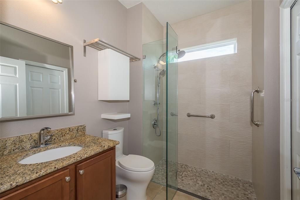 For Rent: $2,700 (3 beds, 3 baths, 1820 Square Feet)