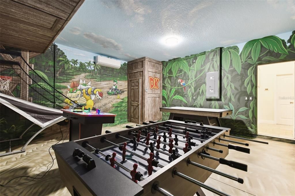 For Sale: $600,000 (5 beds, 4 baths, 2723 Square Feet)