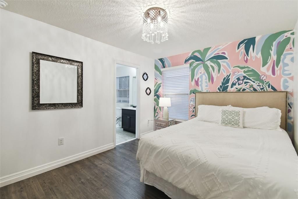 For Sale: $600,000 (5 beds, 4 baths, 2723 Square Feet)