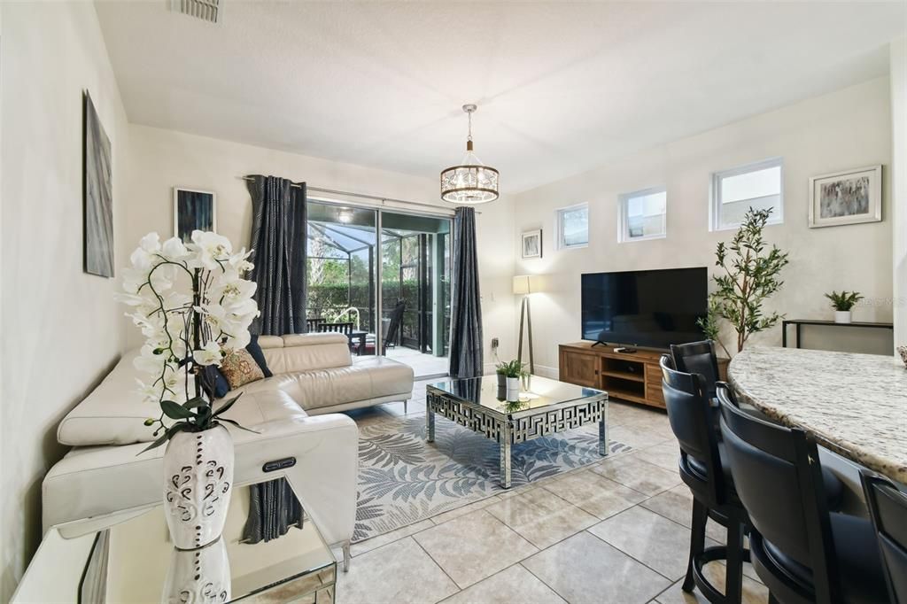 For Sale: $600,000 (5 beds, 4 baths, 2723 Square Feet)