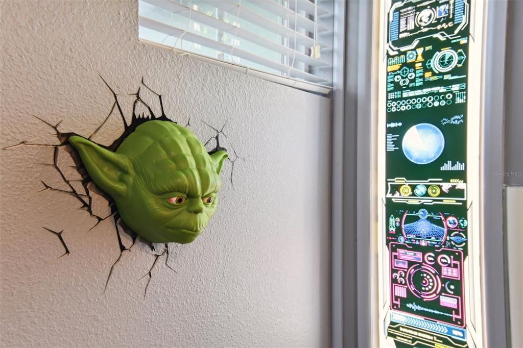 For Sale: $600,000 (5 beds, 4 baths, 2723 Square Feet)