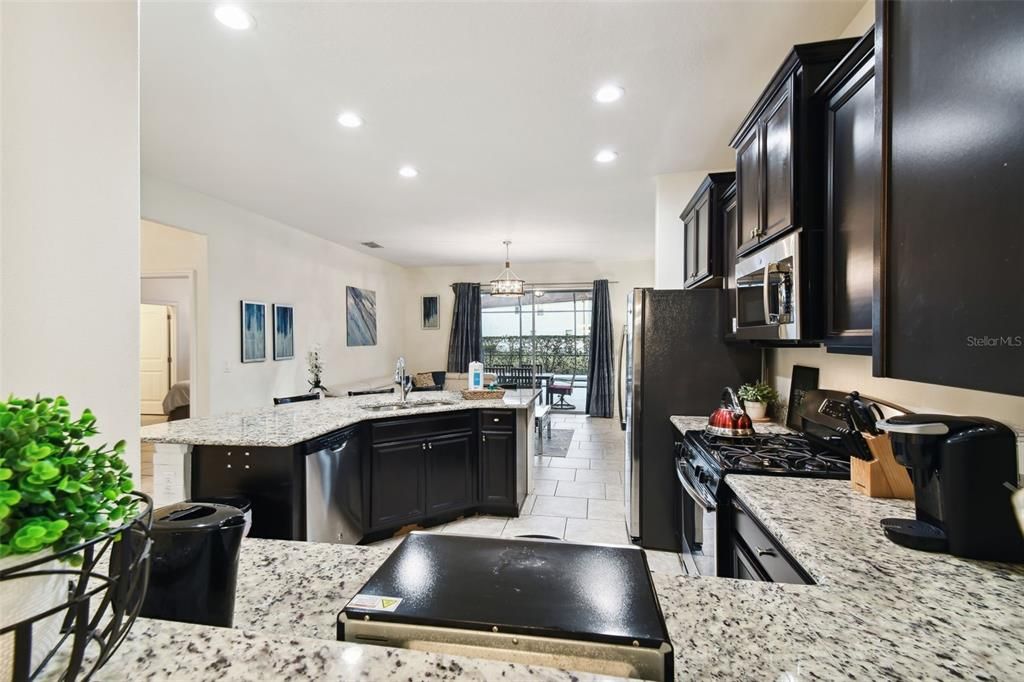 For Sale: $600,000 (5 beds, 4 baths, 2723 Square Feet)