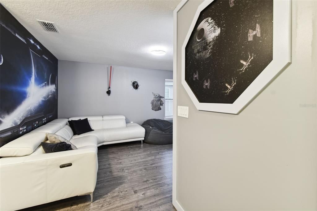 For Sale: $600,000 (5 beds, 4 baths, 2723 Square Feet)