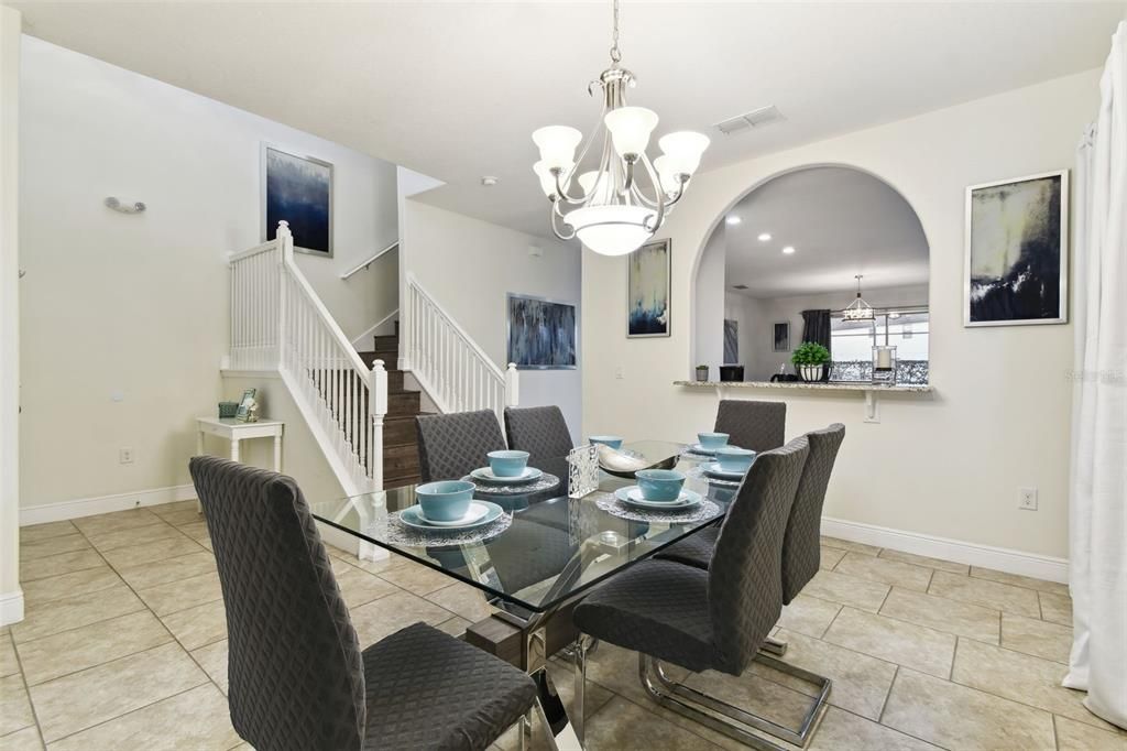 For Sale: $600,000 (5 beds, 4 baths, 2723 Square Feet)