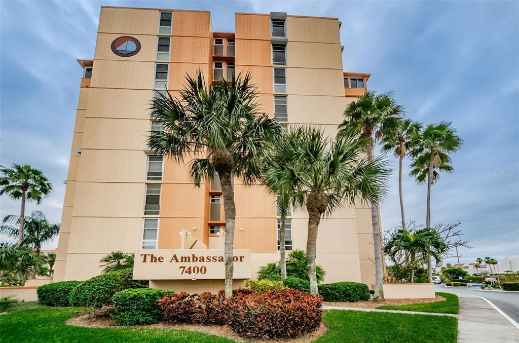 For Sale: $279,000 (2 beds, 2 baths, 1300 Square Feet)